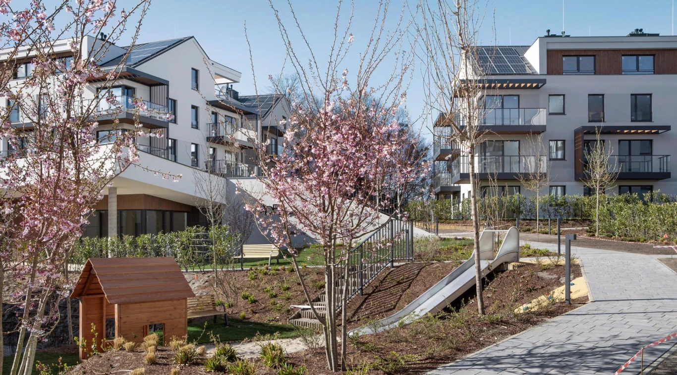 Plac zabaw ze zjeżdżalnią w Odea Park Gdańsk Siedlce