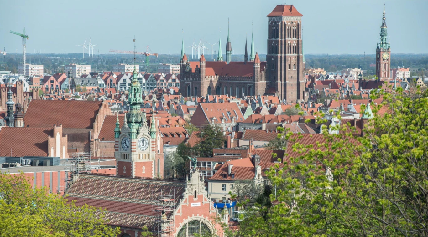 Panorama miasta widok na Odea Park z Gdańska Głównego